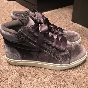 High top tennis shoes